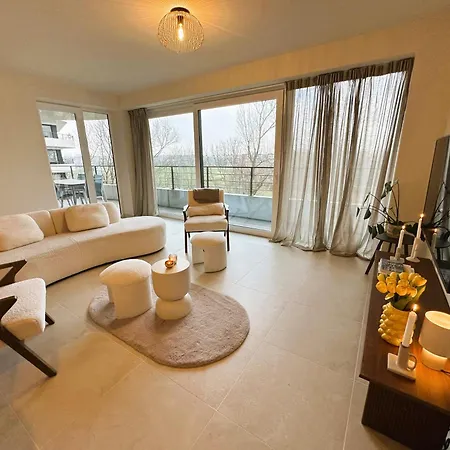 Apartment Modern Met Terras & Privegarage - 50m *