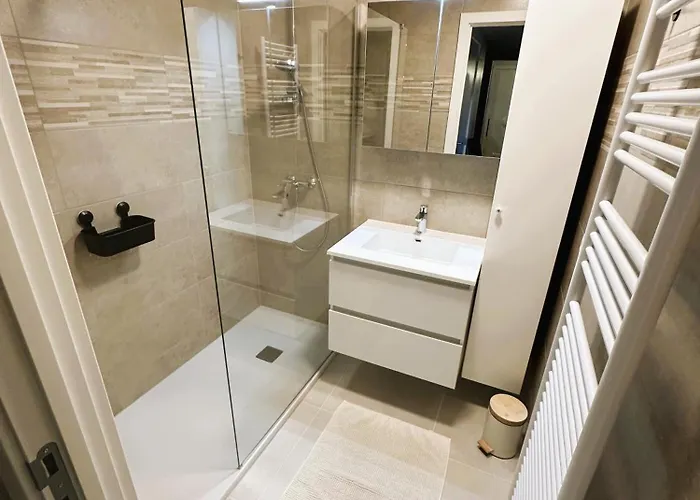 The Waves - Familie Dichtbij Het Met Privegarage Apartment Ostend